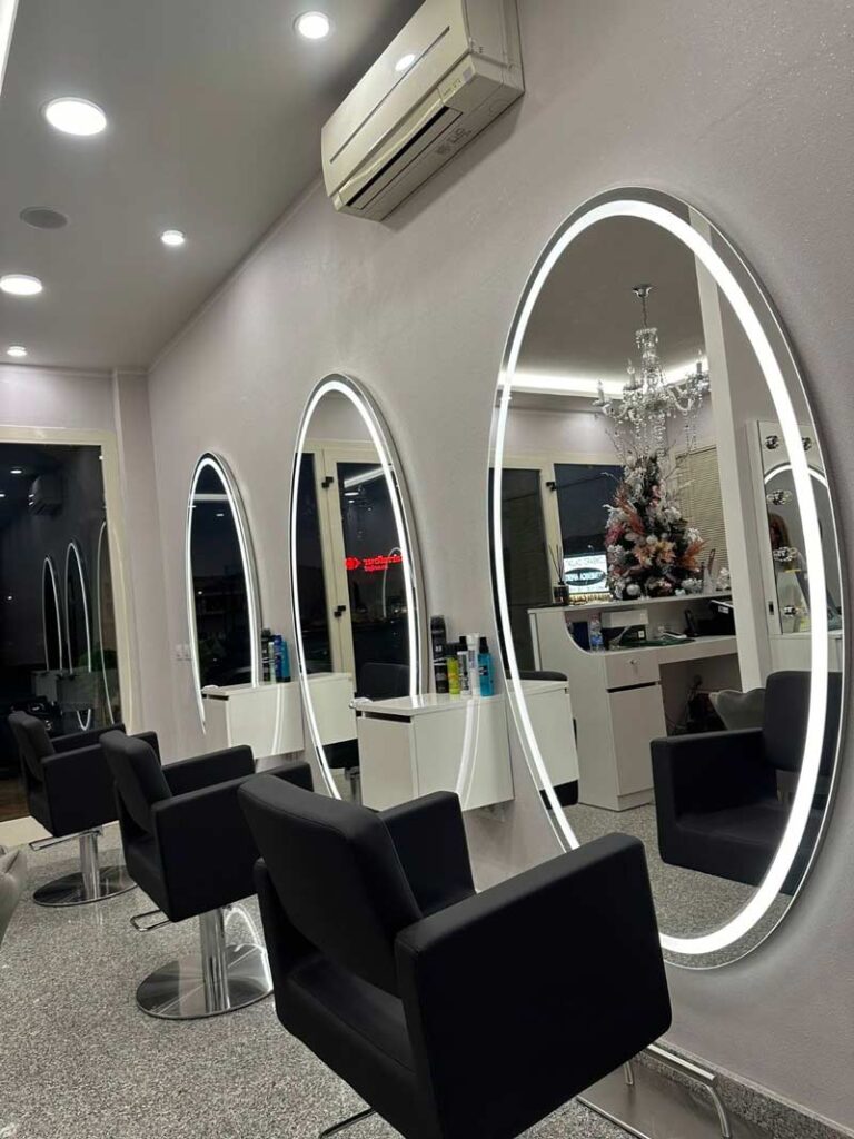 عکس آینه آرایشگاه