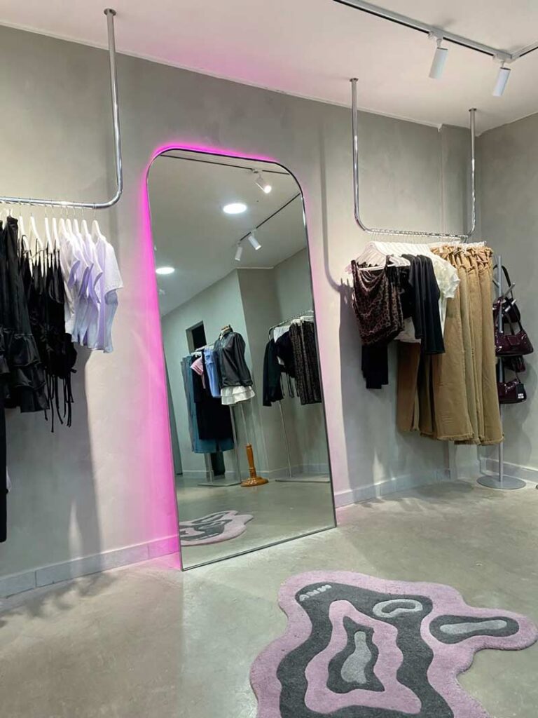 قیمت آینه مزون