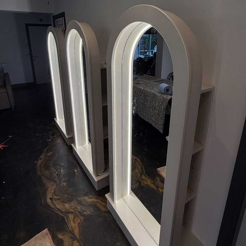 نوع آینه آرایشگاه