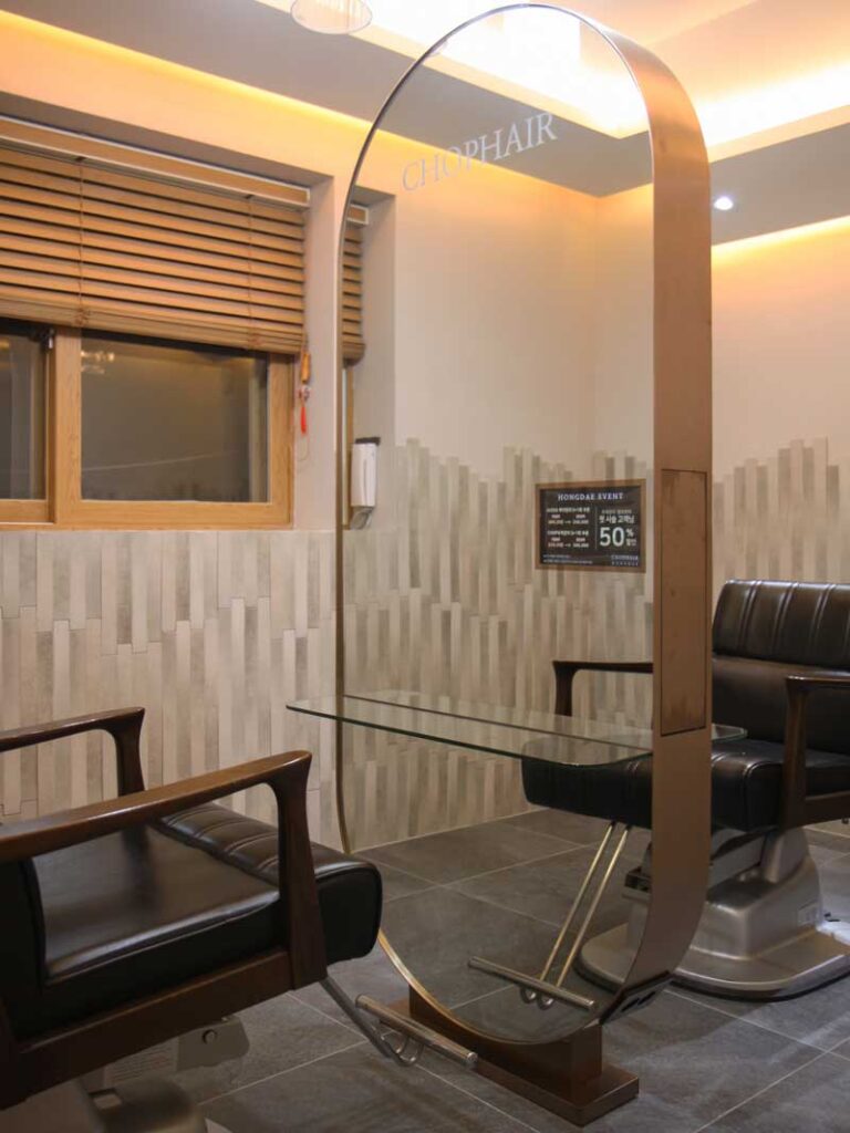 آینه ایستاده بزرگ آرایشگاهی