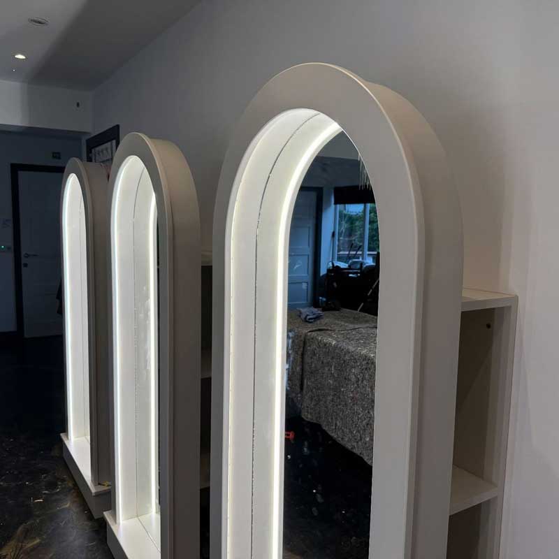 آینه ایستاده بزرگ آرایشگاهی