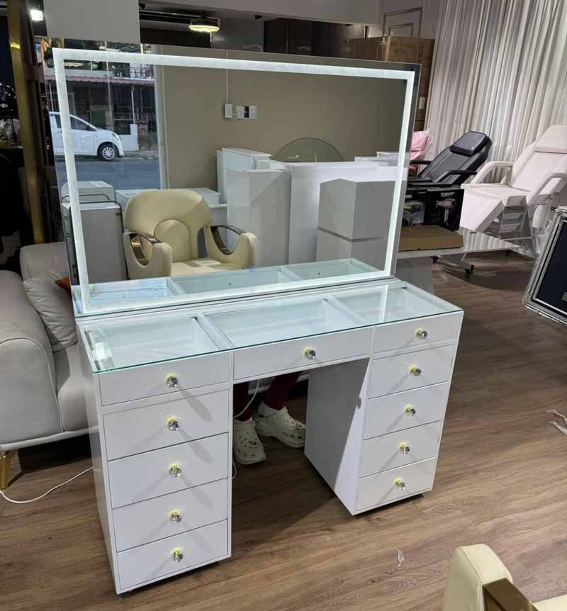 آینه مخصوص میکاپ