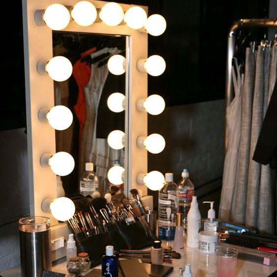 آینه هالیوودی آرایشگاه زنانه