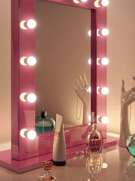 آینه گریم آرایشگاه زنانه