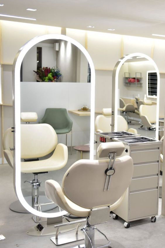 آینه گریم مخصوص آرایشگاه‌های مدرن