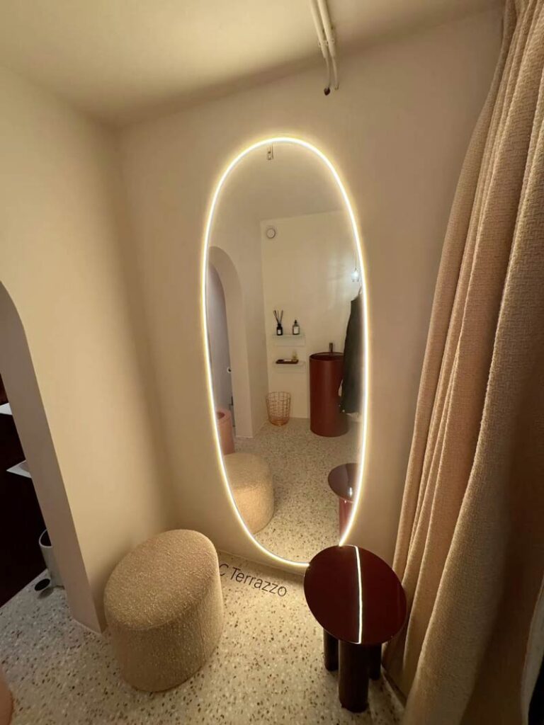 آینه قدی مزون