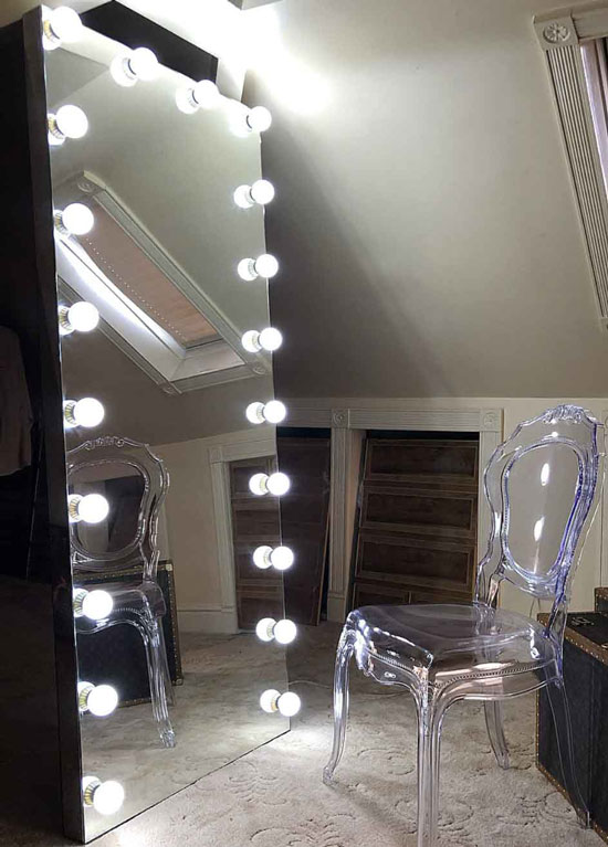 آینه اتاق پرو چراغ دار