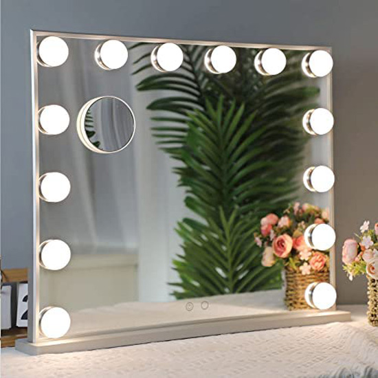 آینه لامپی برای سالن آرایش