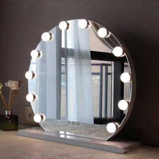 آینه لامپی برای گریم