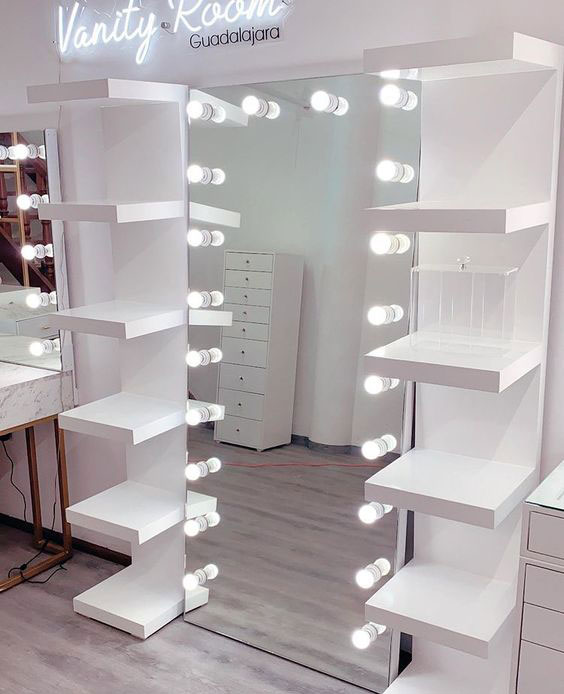 آینه قدی برای آرایشگاه