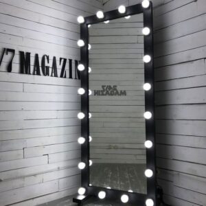 آینه قدی هالیوودی