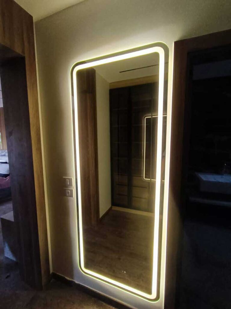 آینه اتاق خواب قدی