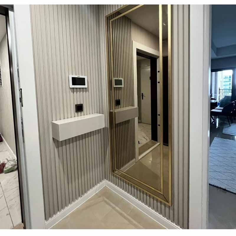 آینه قدی قاب طلایی